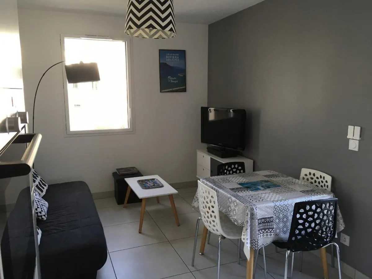 Le Perle D Eau 3 Etoiles Grand Port A Aix Les Bains Apartment Aix-les-Bains France